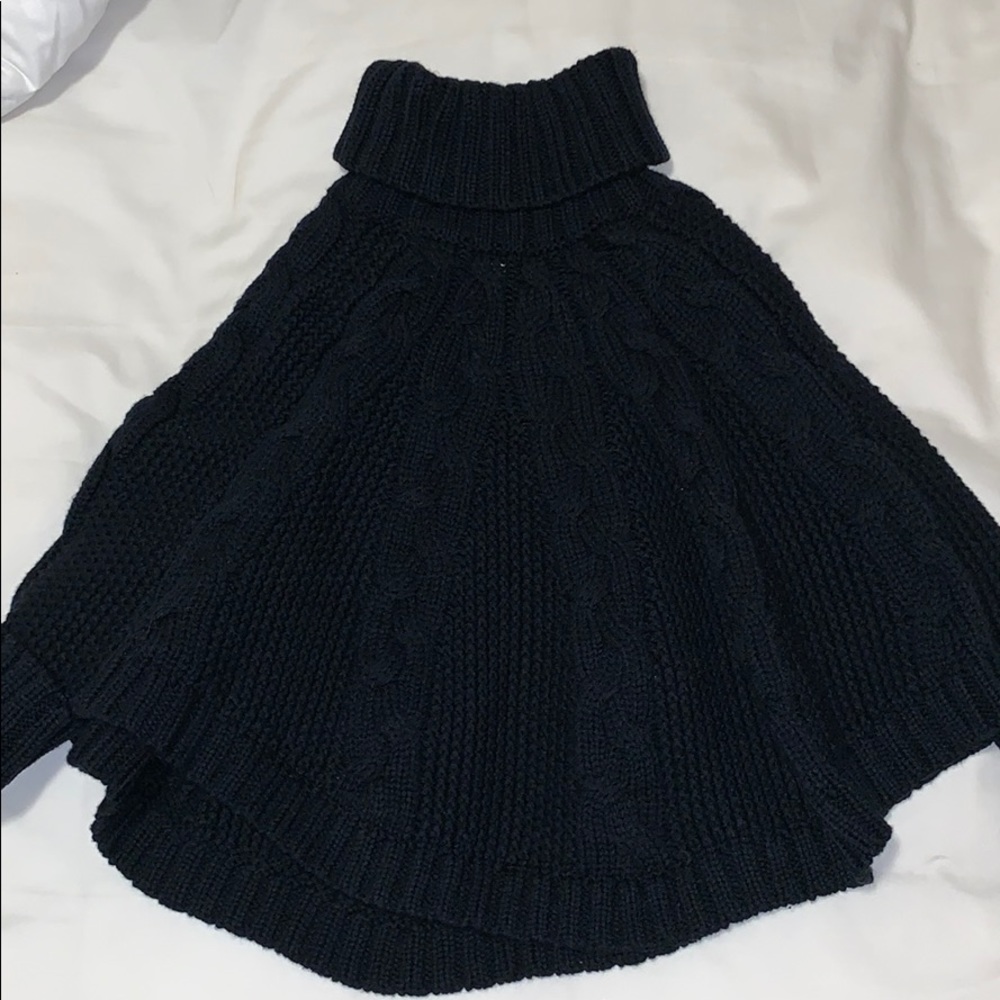 Sweater/poncho
